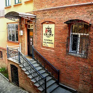Alcatraz Jail-hostel Хостел Тбилиси